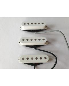 Stratocaster guitar white noiseless alnico pickups set