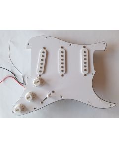 Stratocaster Prewired Loaded SSS Pickguard Kit white