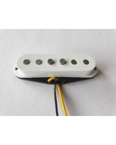 Stratocaster guitar white staggered alnico 5 rod middle pickup