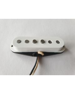 Stratocaster guitar white staggered alnico 5 rod bridge pickup